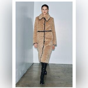 ZARA LIMITED EDITION FLEECE COAT SZ SMALL TEDDY COAT